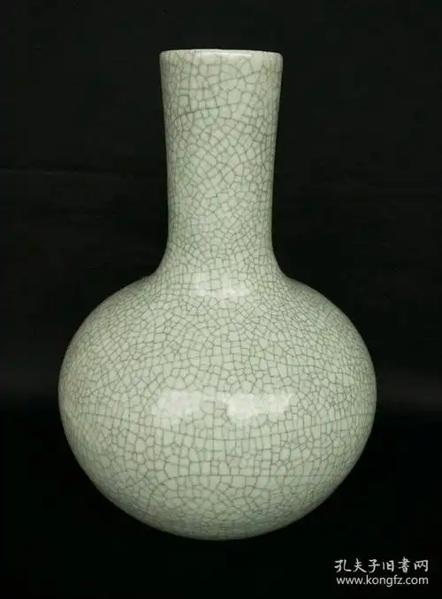 lot - 86708《 民国仿哥釉天球瓶 》