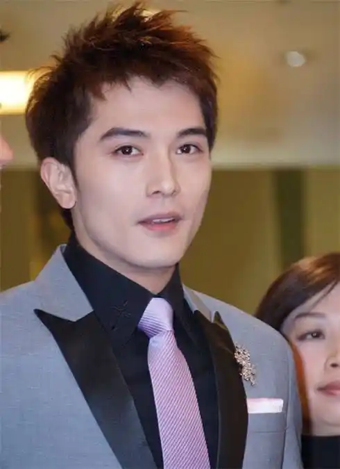 邱泽成55届金马奖最大笑柄,曾是唐嫣前男友,如今事业一落千丈