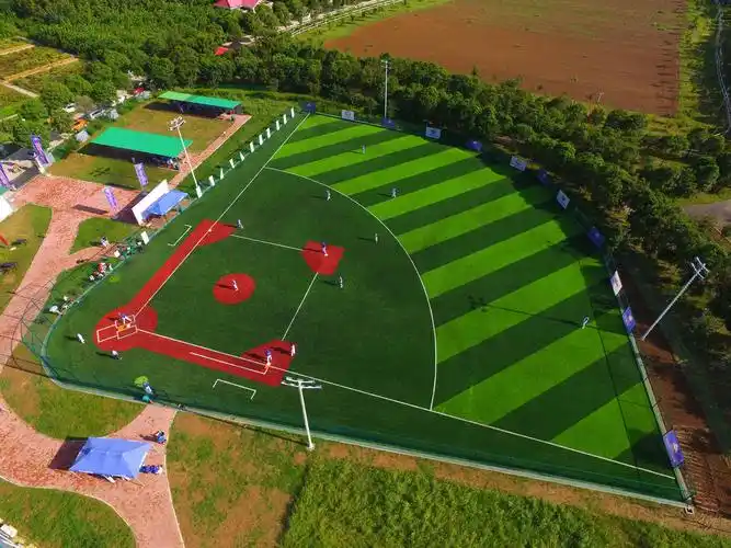 郑州私营棒球场,美美的场地和帅帅的教练,快来打卡吧