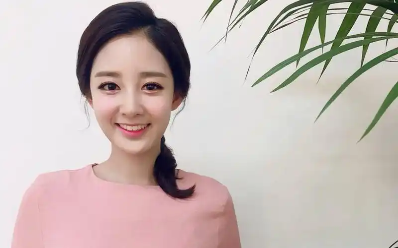 【朴宥拉】韩国ytn 国民女主播朴宥拉 朴灿烈亲姐姐姐姐 ins7月最新