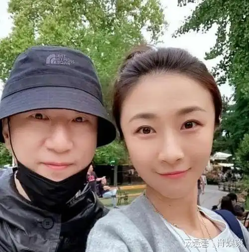 53岁孙红雷带老婆游韩国,孙红雷发福不敢认,旅游路线被嘲小众|丁嘉丽