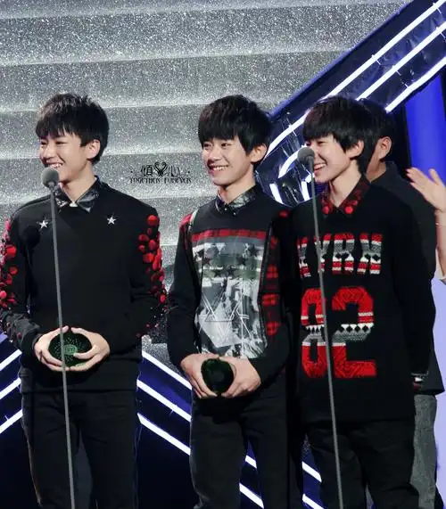 tfboys 尖叫2015爱奇艺之夜