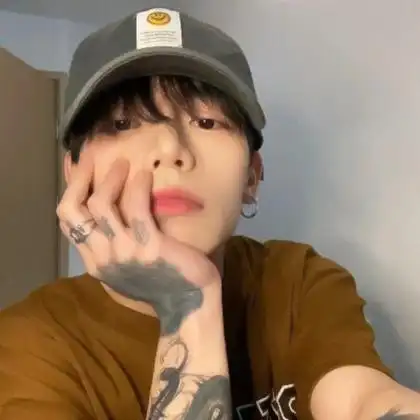 男生头像阳光帅气超清图片