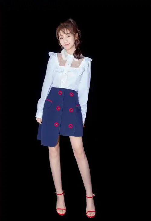 邢菲图片邢菲性感活动照图片