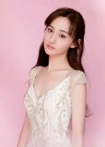 影视明星郑爽写真合集:清新脱俗,美丽动人!