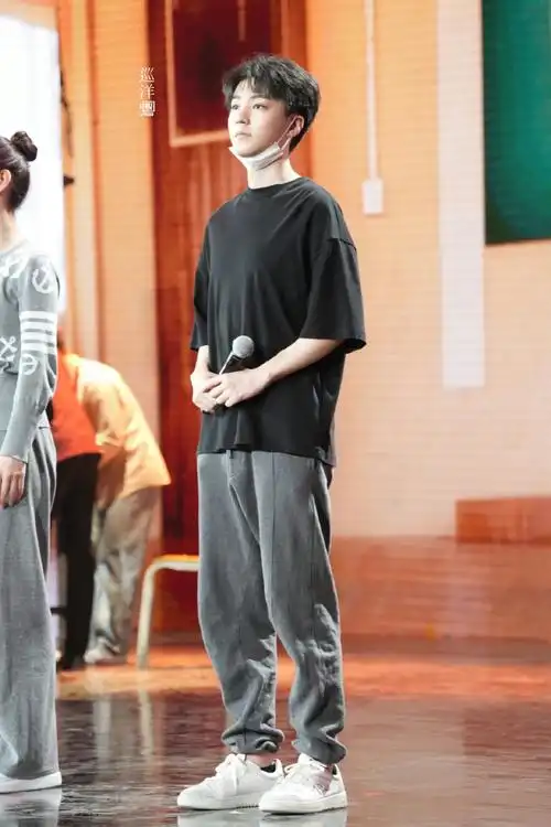 王俊凯北影节生图