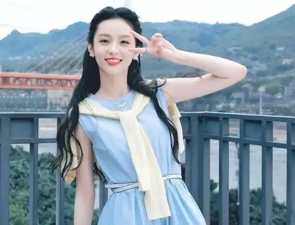 一场明星饭局将娱圈的人情世故江湖地位体现得淋漓尽致