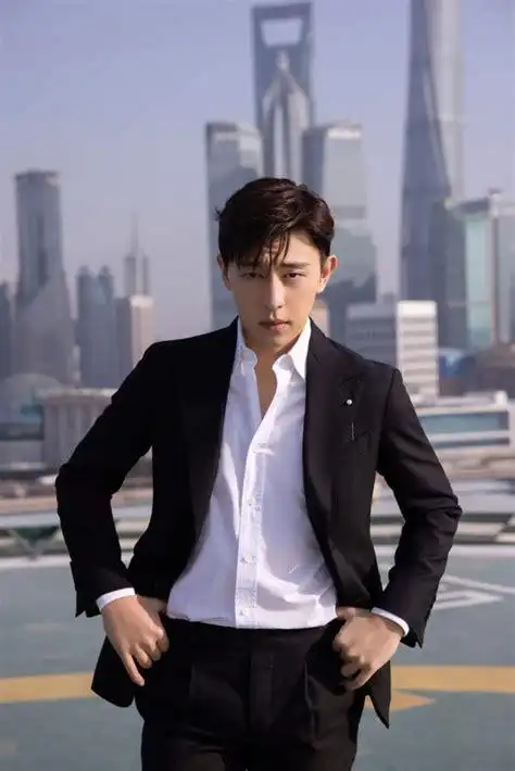 邓伦微博简介是好好做人认真演戏_邓伦微博个人简历-云川seo快速排名