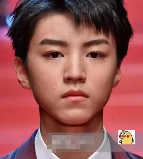 当男星离开滤镜王俊凯的痘痘很真实而蔡徐坤不愧是小鲜肉