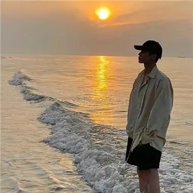 阳光非常吸引人帅气男生头像