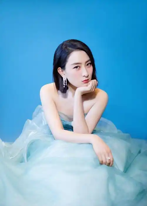 其实按马苏的性格来看,是个待不住的女性,她和刘芸,应采儿等人都是