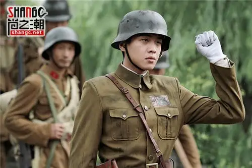 张若昀演的抗战电视剧有哪些 张若昀被称军装美男