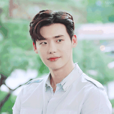 李钟硕 帅哥 男友力 萌萌哒 眨眼 撩妹