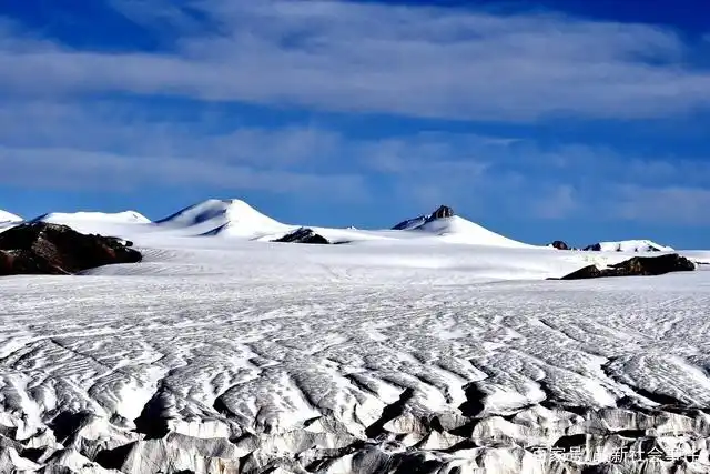 中国藏北"无人区" 牧民在海拔5000米上迁徙