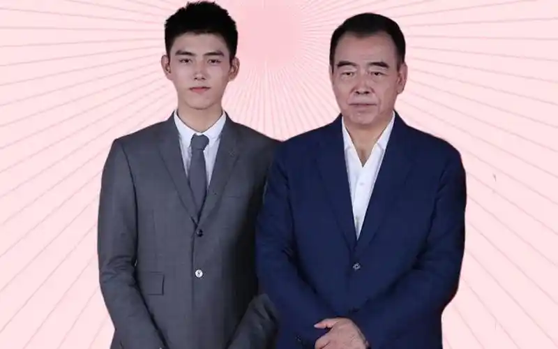 同样是陈凯歌的基因,把陈飞宇和哥哥陈雨昂一对比,兄弟俩差距南辕北辙