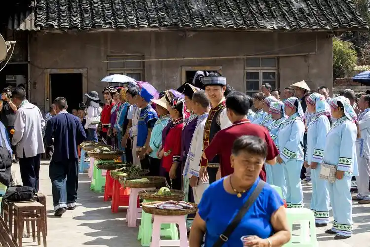 落夯村仡佬族吃新节随手拍