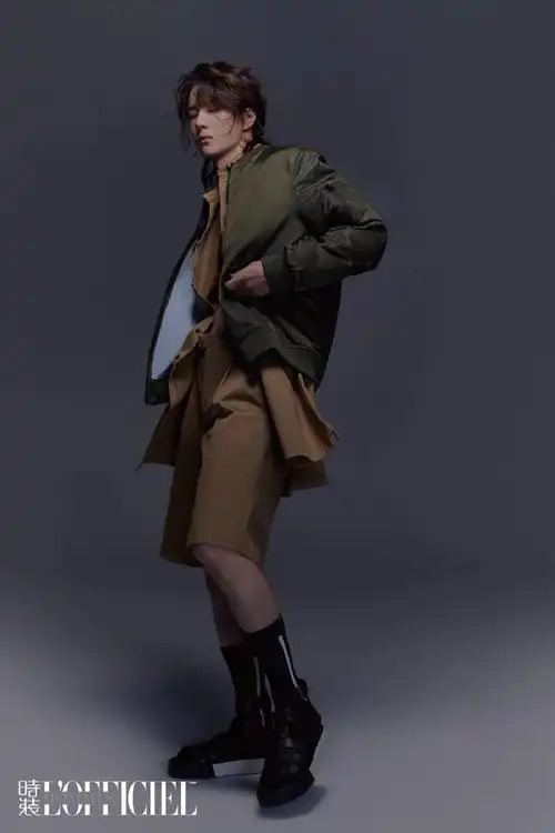 王一博的时尚杂志册– 四20200214时装男士3月开季刊a封销量378984册b