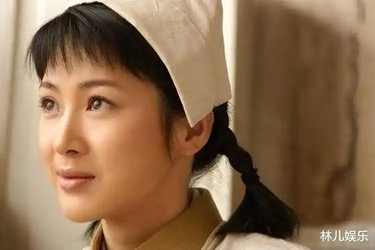 如今的抗战剧和军旅剧,女演员演技烂不说,还个顶个的整容脸,根本不