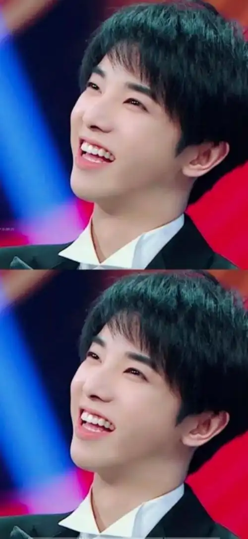 嘟嘴卖萌笑容温暖的"可爱花"——华晨宇.忒!