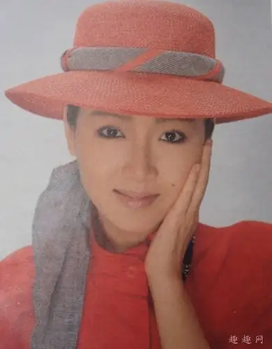 恬妞年轻时照片恬妞的身材图