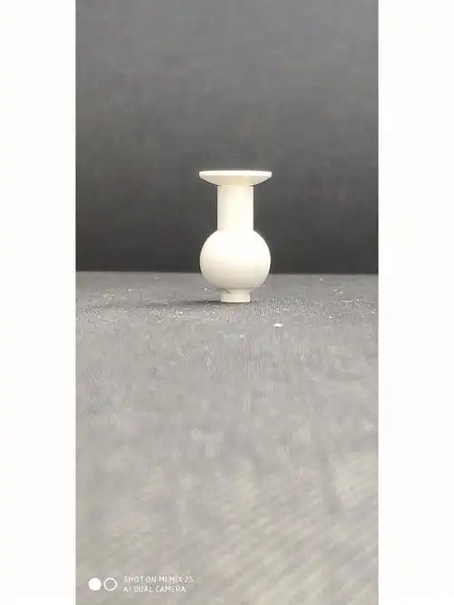 大开门的北宋汝窑白瓷