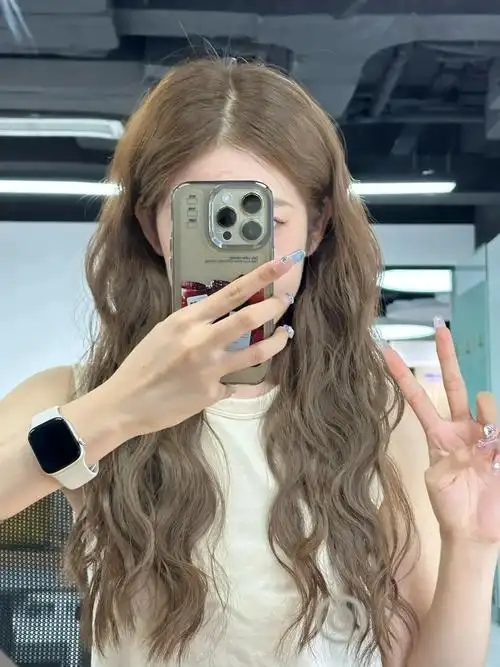 我愿称之为早八人素颜也品白的报恩发色!#显白发色##染发 - 抖音