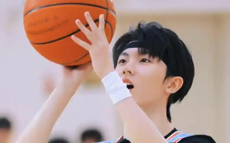 马嘉祺2022tf家族夏日运动会