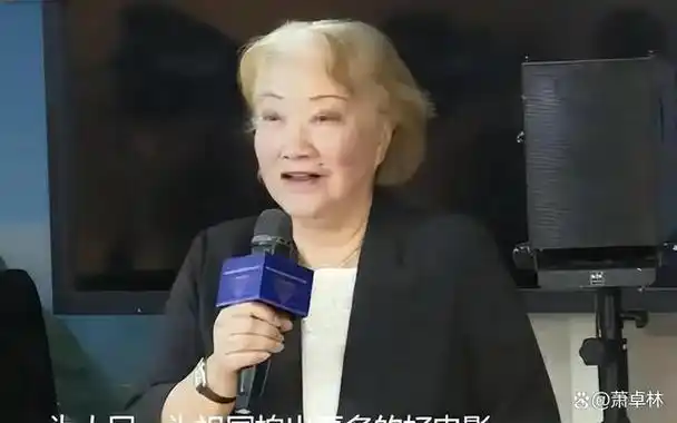 60岁退休定居美国,78岁回国住养老院,却被称为"人民艺术家"