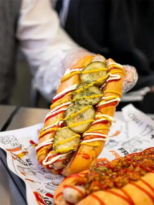 宝今天吃热狗啵