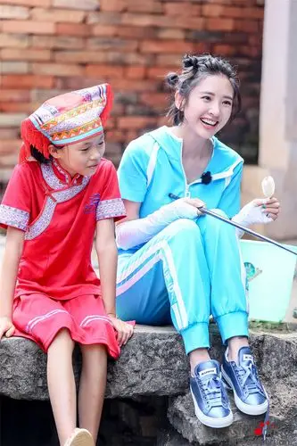 《我们来了2》陈妍希愿"小星星茁壮成长"