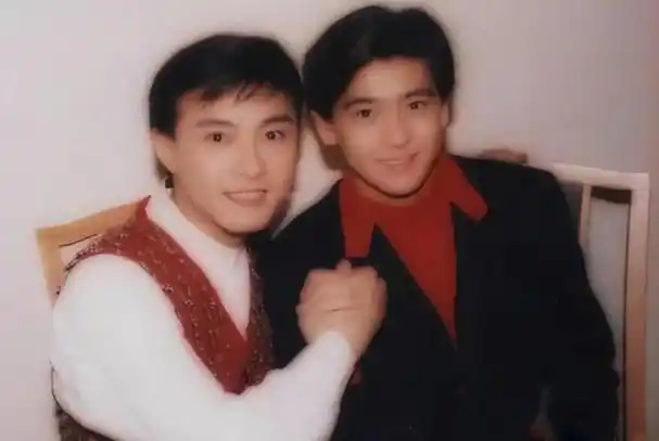 回顾事实证明曾因太帅却被雪藏的张卫健已过上了理想生活