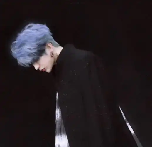 蔡徐坤蓝发绝美图汇总