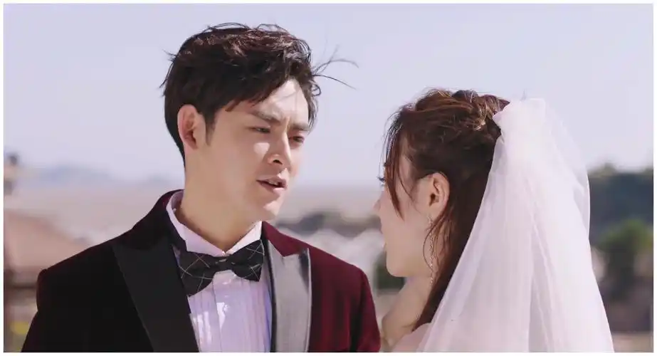 重温《琉璃》才发现,罗睺计都扮演者眼熟,曾搭档热巴拍婚纱照