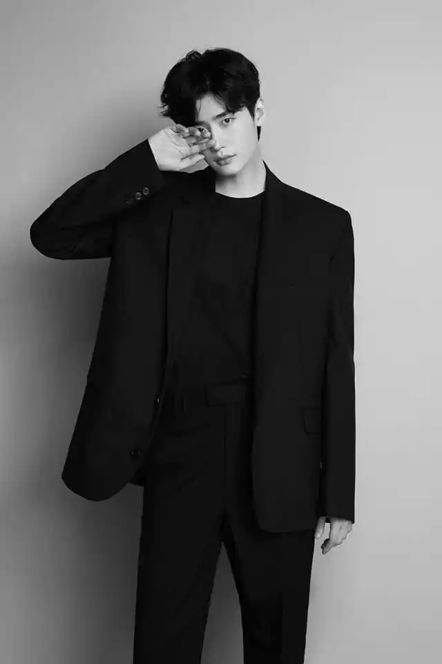 李钟硕"crank up"台北粉丝见面会开票公告!