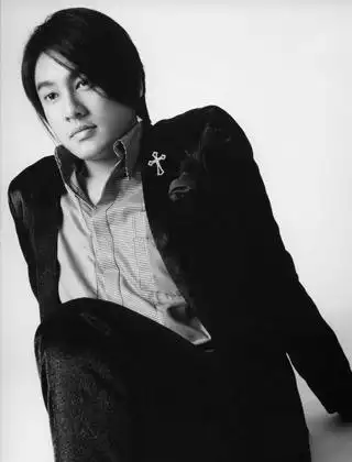 摩羯朱孝天——多情容易留情难