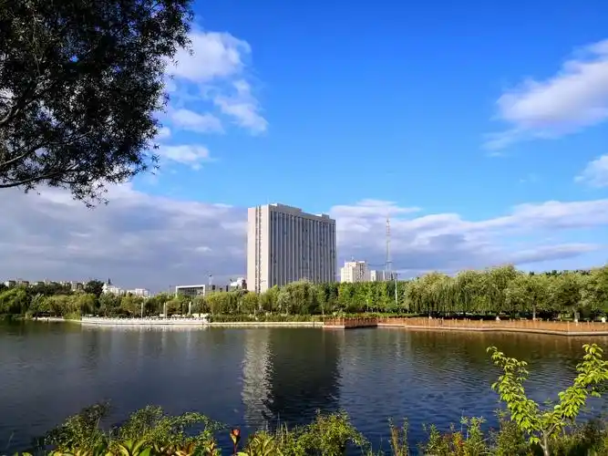 泗水圣源湖景色