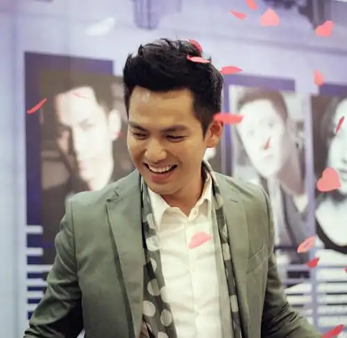 钟汉良～～小哇的笑好温暖