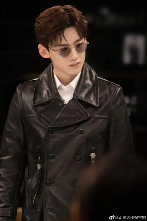 明星大侦探#【《#芒城风云#》Ⅱ高清剧照】之白保险@白敬亭:尽职驹痧