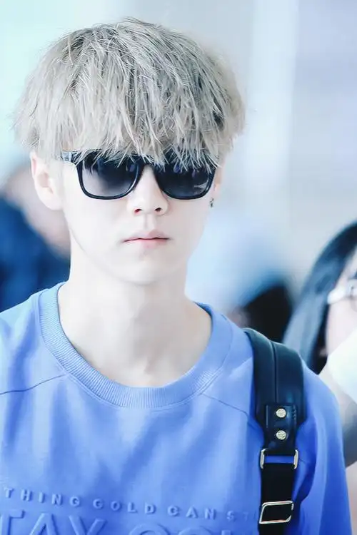 呆萌傻狍子 鹿晗 luhan #壁纸 #头像