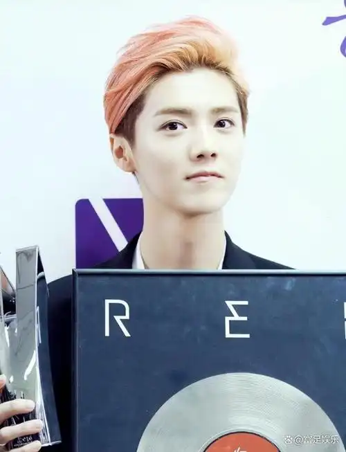 黄渤18岁忍了,鹿晗也忍了;但看了18岁的雷佳音,无法忍受