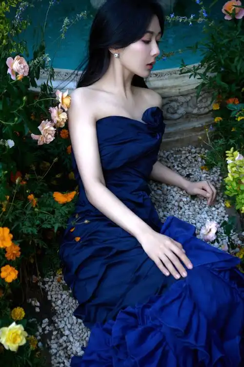 恭喜杨紫解锁第十一套高定  ronald van der kemp 2020春夏  #杨紫