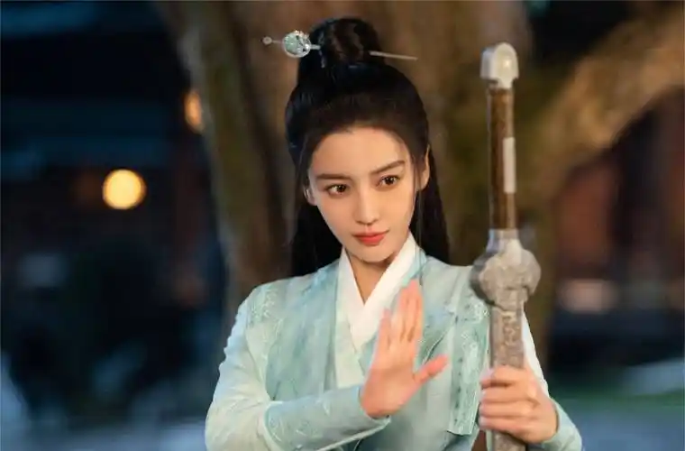 肖战,杨颖新剧同天开播!