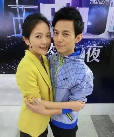 相关问题三,何炅老婆王菁资料 何炅老婆是谁啊
