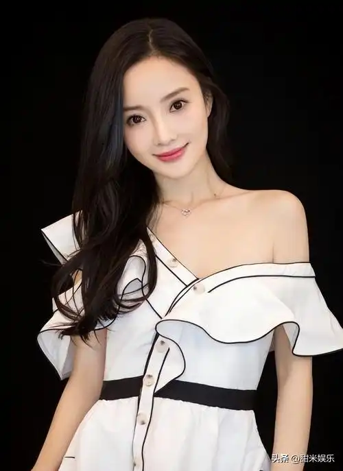 李小璐个人资料("人生赢家"李小璐:30岁坐拥亿万身家,与贾乃亮当初