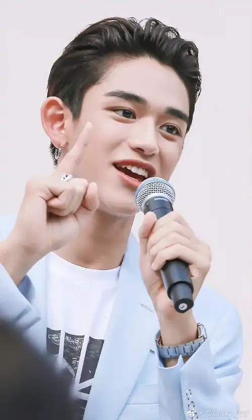 黄旭熙##黄旭熙生图