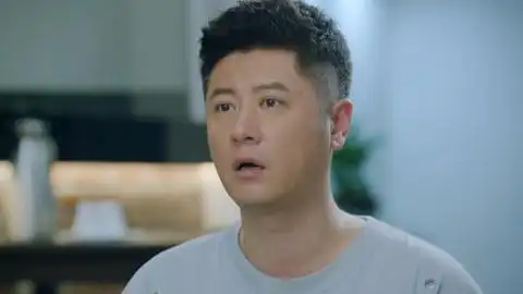 甜蜜:海清不辞而别,不料和任重在公司遇见,俩人对话尴尬