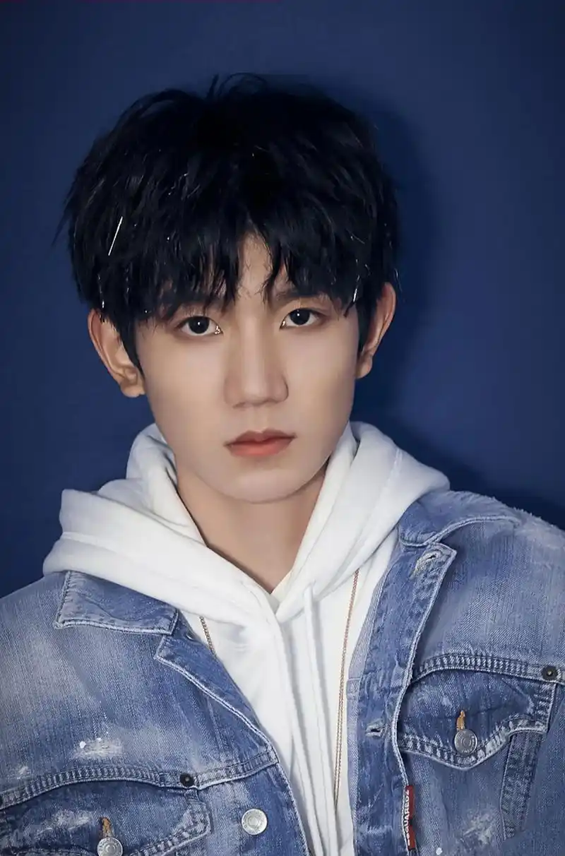 王源最帅~安静小帅哥#王源 #tfboys #壁纸 - 抖音