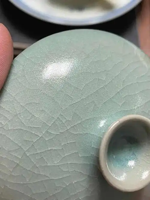 汝瓷开片是什么意思,汝窑瓷器 开片(汝瓷汝窑为什么开片)