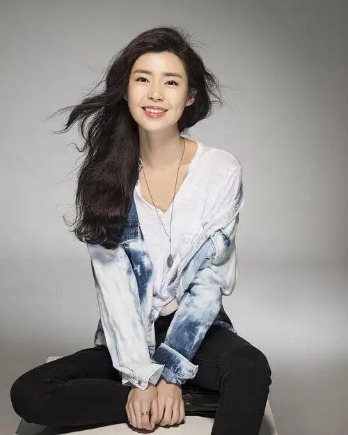 卢杉shan lu的图片