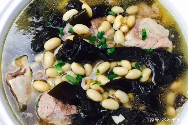营养均衡的简单汤品,昆布海藻黄豆排骨汤